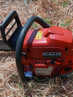 Husqvarna 340 Chainsaw like new, 40.8cc, 2.7 hp