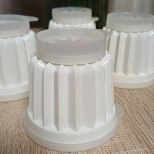 Tupperware jelly set 4 pieces new