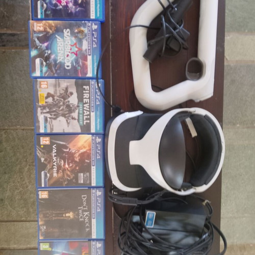 PlayStation VR Mega Pack like new with games and PS Aim Controller