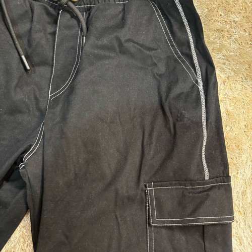 Cargo pants like new, size M, black and white