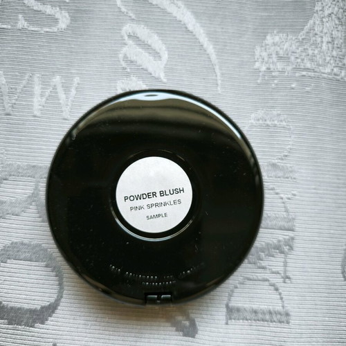 MAC Powder Blush x Simpsons νέο, απόχρωση pink sprinkles