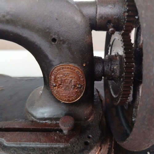 Köhler & Winselmann Maschinenfabrik sewing machine used, rare piece