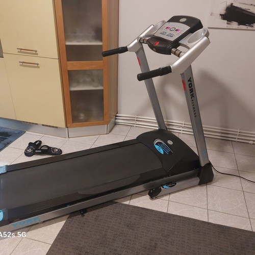 York T200 Anniversary treadmill like new