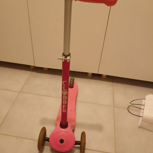 Globber scooter for ages 3-6, used, adjustable handlebar