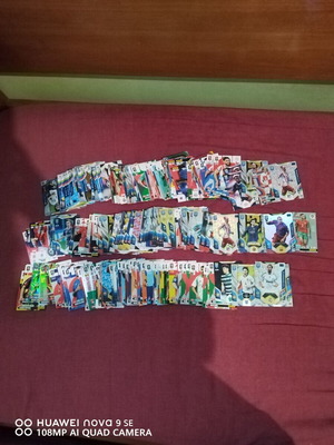 Panini Adrenalyn 2026 cards like new, pack of 300+