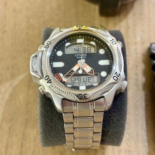 Citizen Promaster Aqualand like new with bracelet and strap