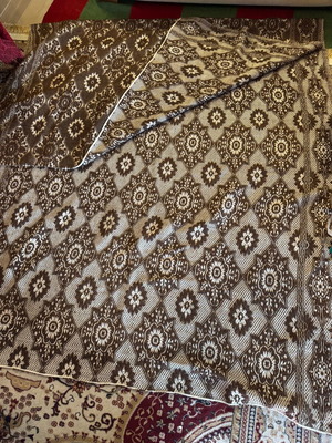 Wool woven blanket like new, large with vivid pattern