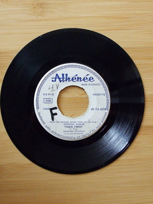 Armando Sciascia Tiger Twist / Bi-A-Bi Chuca 7" βινύλιο single, Athénée