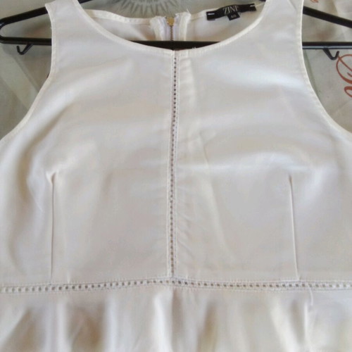 Zini white blouse size 40 like new, slim fit