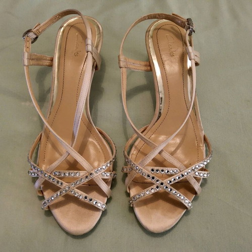Clarks sandals size 37 used, beige-pink with stones, kitten heel