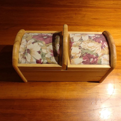Vintage sewing kit case like new, wooden