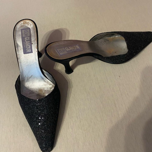 Glamour women's black mules with 8 cm high heel like new