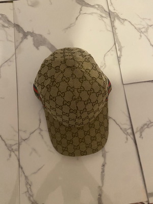 Gucci cap new condition