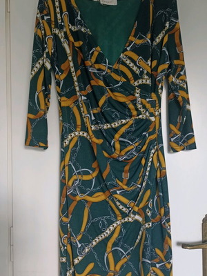 Printed wrap dress size L with long sleeves like new