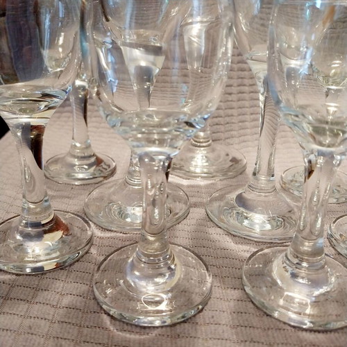Glass stemware set of 8 like new
