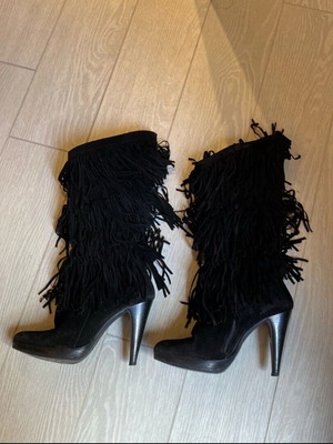 High-heeled boots with fringes like new, black, size 38