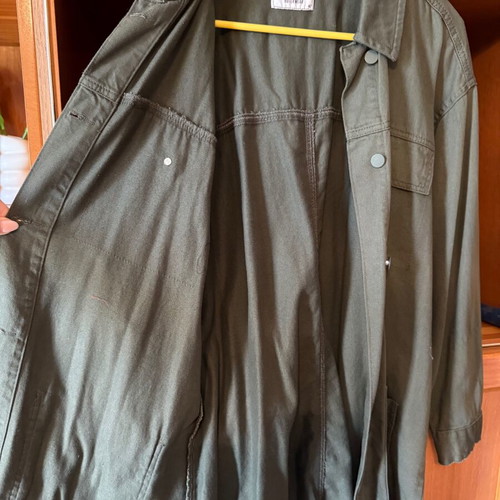 Long oil green denim jacket with buttons and belt, new