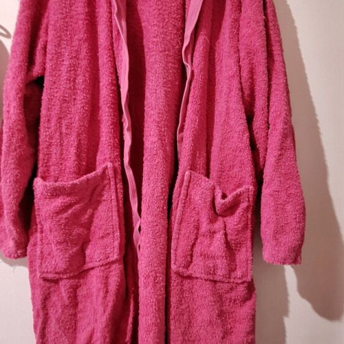 Pennie XL bathrobe used with hood and belt