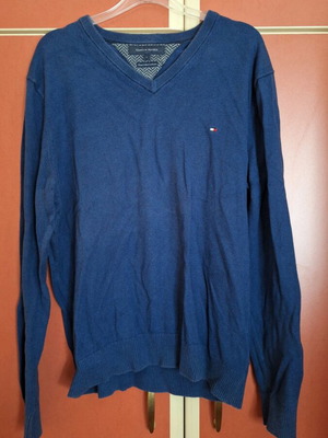 Tommy Hilfiger long-sleeve sweater blue like new, size L