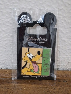 Disney Pin Trading Pluto 2012 new collectible pin