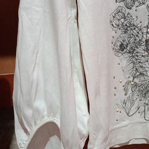 White long-sleeve thin cotton blouse used, size L