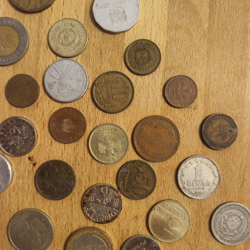 Foreign coins used, pack