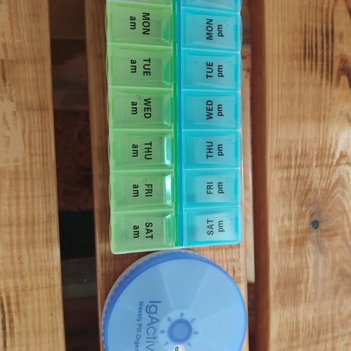 Medicine organizer cases new, set of 2 pieces