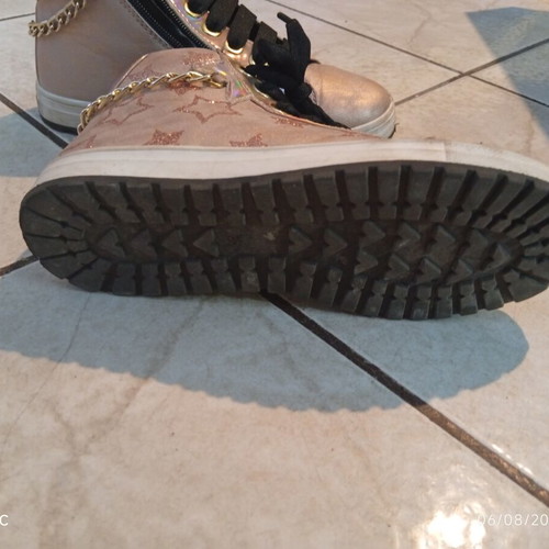Girls' shoes like new, size 35