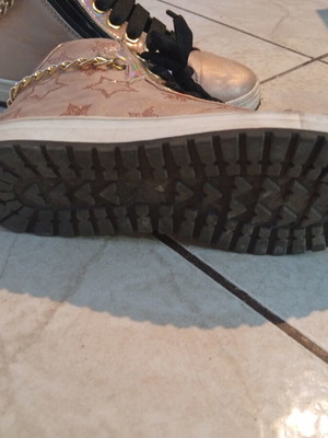 Girls' shoes like new, size 35
