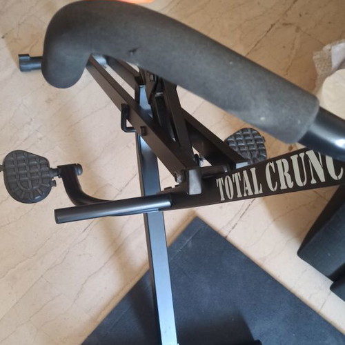Total Crunch fitness machine used in very good condition