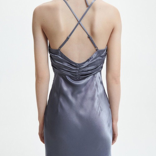 Reserved dress like new, size S, elegant design with slit detail
