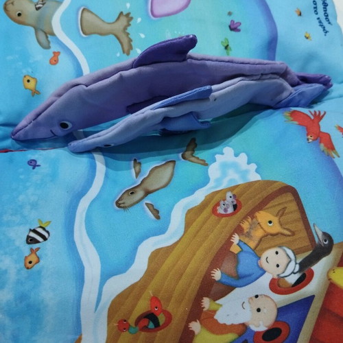 Three-dimensional fabric book with Noah's Ark like new
