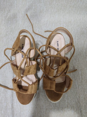 Lady Glory espadrille platform sandals size 36 like new, camel
