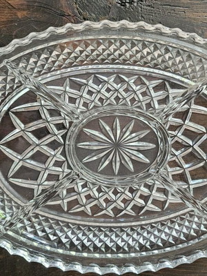 Vintage crystal hors d'oeuvre dish 5 compartments like new