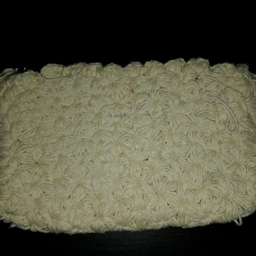 Handmade white crossbody bag like new with magnetic closure