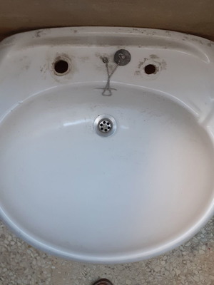 Ideal Standard sink with grid used