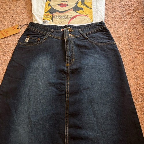 Cotton set with denim skirt and printed cotton t-shirt new, size M