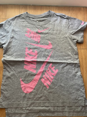 Nike T-shirt like new, women's XS, gray and pink