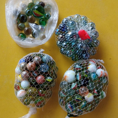 Marbles new, pack of approximately 220 pieces