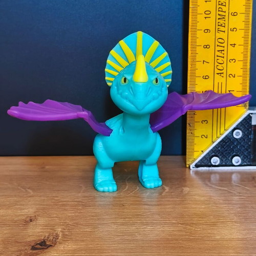 How to Train Your Dragon lot of 2 dragons McDonald's Burger King