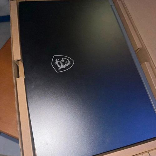 MSI Thin 15 B12ucx laptop like new, Intel Core i5, 16GB RAM, 512GB SSD