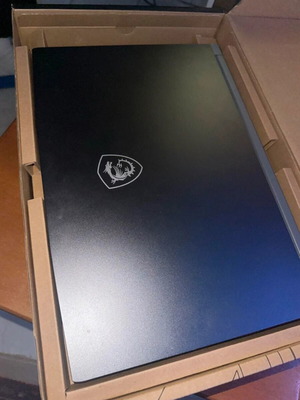 MSI Thin 15 B12ucx laptop like new, Intel Core i5, 16GB RAM, 512GB SSD