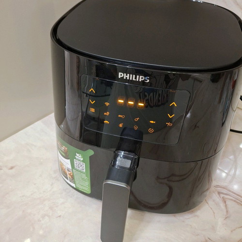 Air Fryer Philips like new, very lightly used