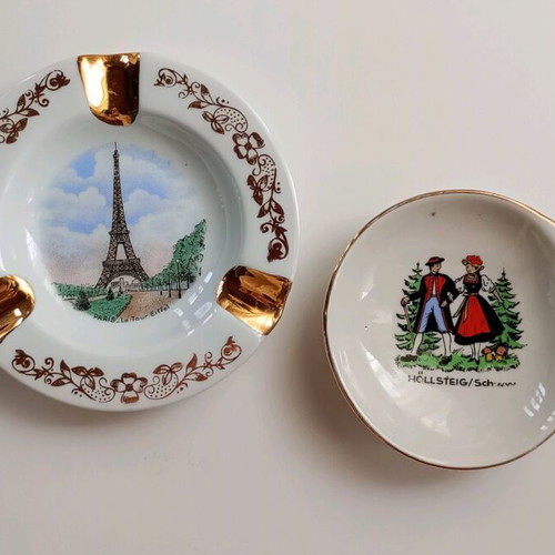 Set of 2 vintage porcelain ashtrays Limoges France and Bavaria Germany like new