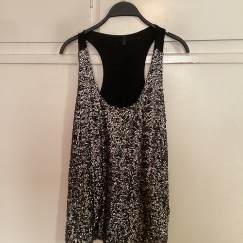 Benetton Black Sleeveless Top with Sequins size M like new