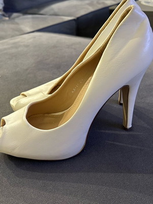 Heels shoes used, size 39, white