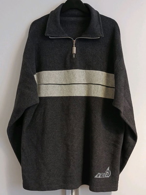 Men's grey sweatshirt size XL like new
