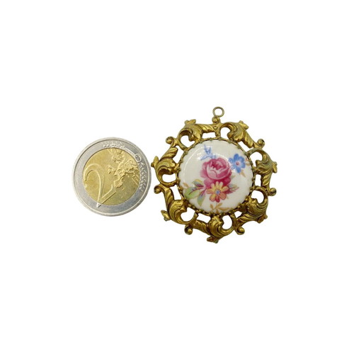 Vintage gold-plated pendant with porcelain floral decoration like new