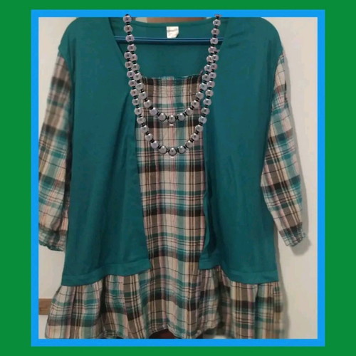 Shirt with colorful combinations and design, like new, size XL