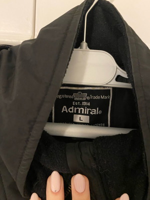 Admiral jacket black like new, size L for everyday or snow